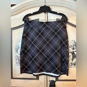 EUC Torrid plaid miniskirt. Size 00